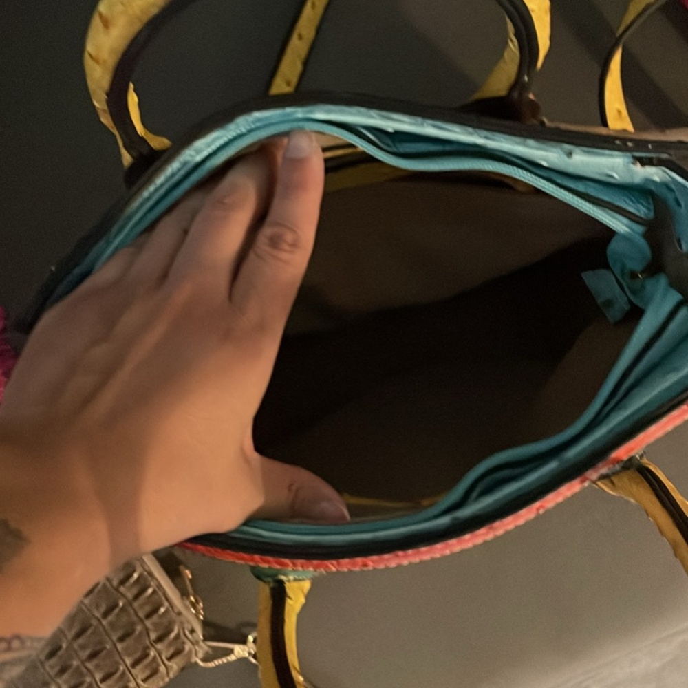 Hand bag - Picture 2 of 4